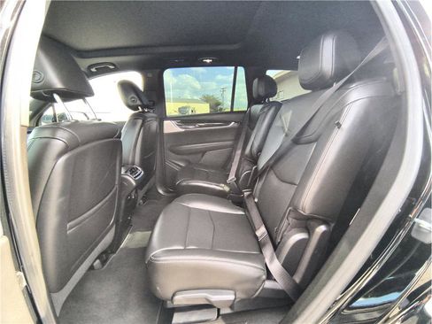 Used 2020 Cadillac XT6 Premium Luxury FWD image 10