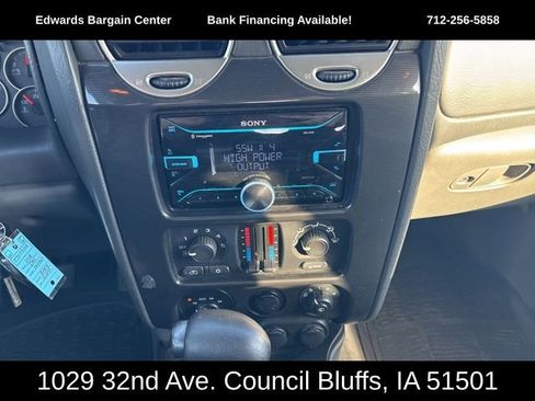 Used 2004 GMC Envoy XUV SLE w/ 1SB Preferred Equipment Group image 17