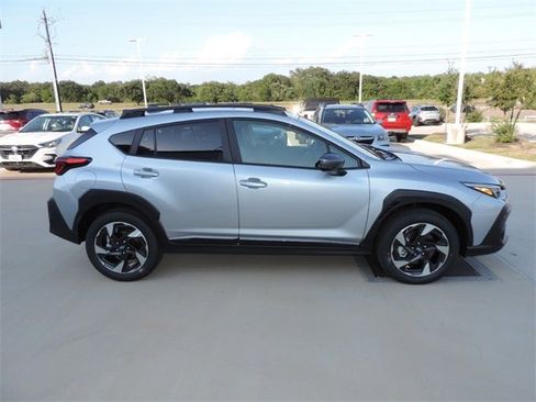 New 2025 Subaru Crosstrek 2.5i Limited w/ Crosstrek Mirror Package image 4