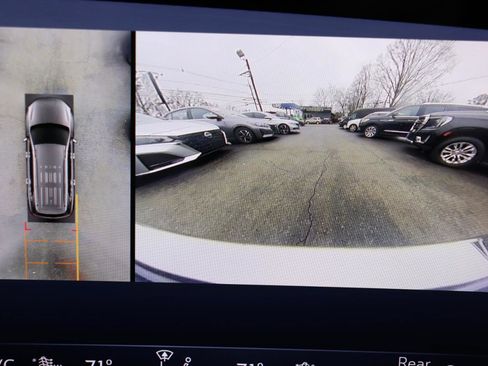 Used 2025 Buick Enclave Preferred image 37