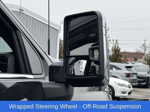 Used 2024 Chevrolet Silverado 2500 High Country w/ High Country Premium Package image 27