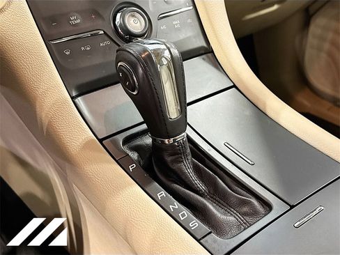 Used 2014 Ford Taurus SEL w/ Equipment Group 201A image 19