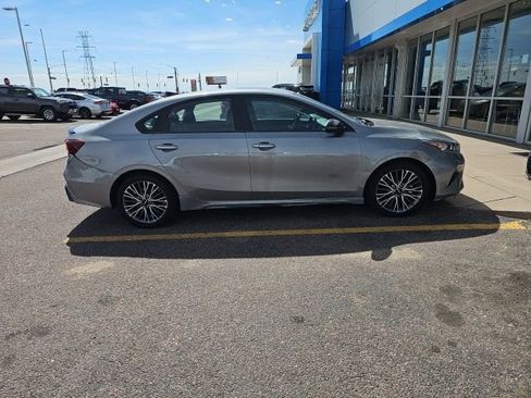 Used 2023 Kia Forte GT-Line w/ GT-Line Premium Package image 2