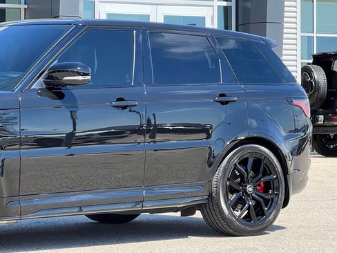 Used 2022 Land Rover Range Rover Sport SVR image 10