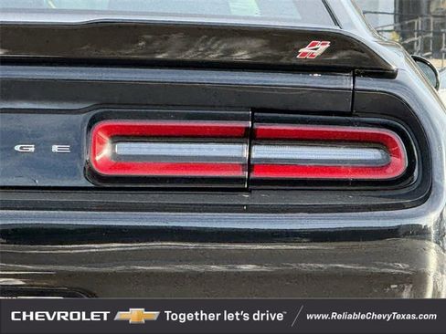Used 2022 Dodge Challenger GT image 9