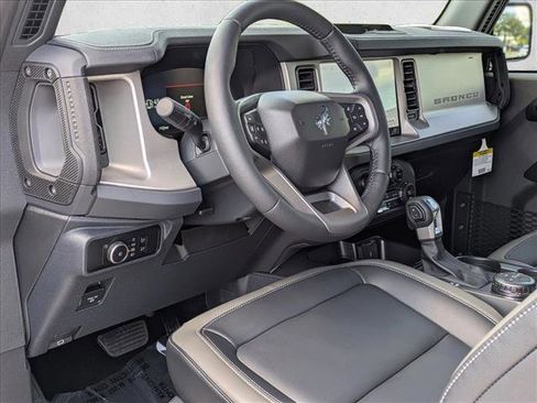 New 2026 Ford Bronco Outer Banks AWD/4WD image 3