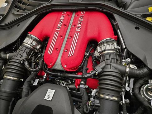 Used 2025 Ferrari 12Cilindri RWD image 24