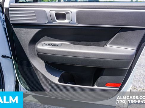 Used 2025 Hyundai Santa Fe SE FWD image 44
