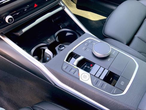 Used 2023 BMW 330i Sedan w/ Convenience Package image 16