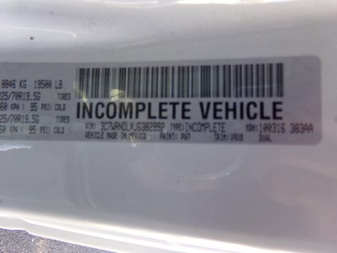 Used 2018 RAM 5500 SLT w/ Quick Order Package 29G SLT image 61