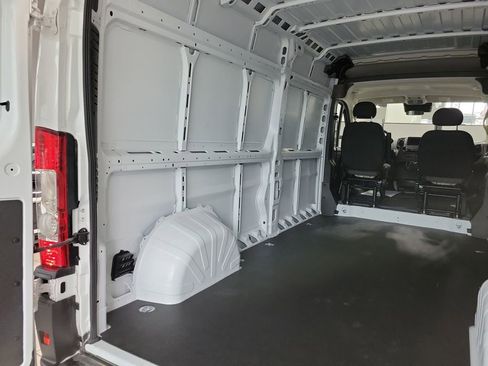Used 2024 RAM ProMaster 2500 image 27