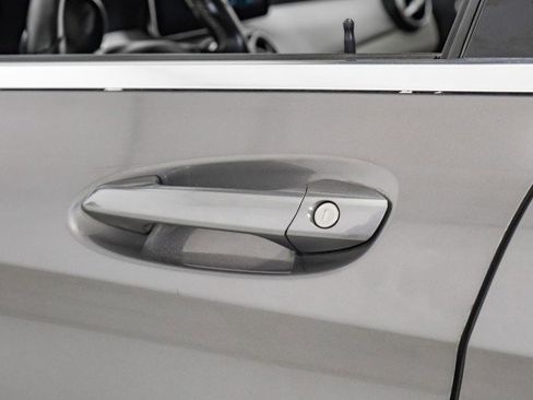 Used 2015 Mercedes-Benz GLA 250 4MATIC image 39