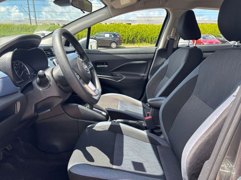 Used 2025 Nissan Versa SV FWD image 24