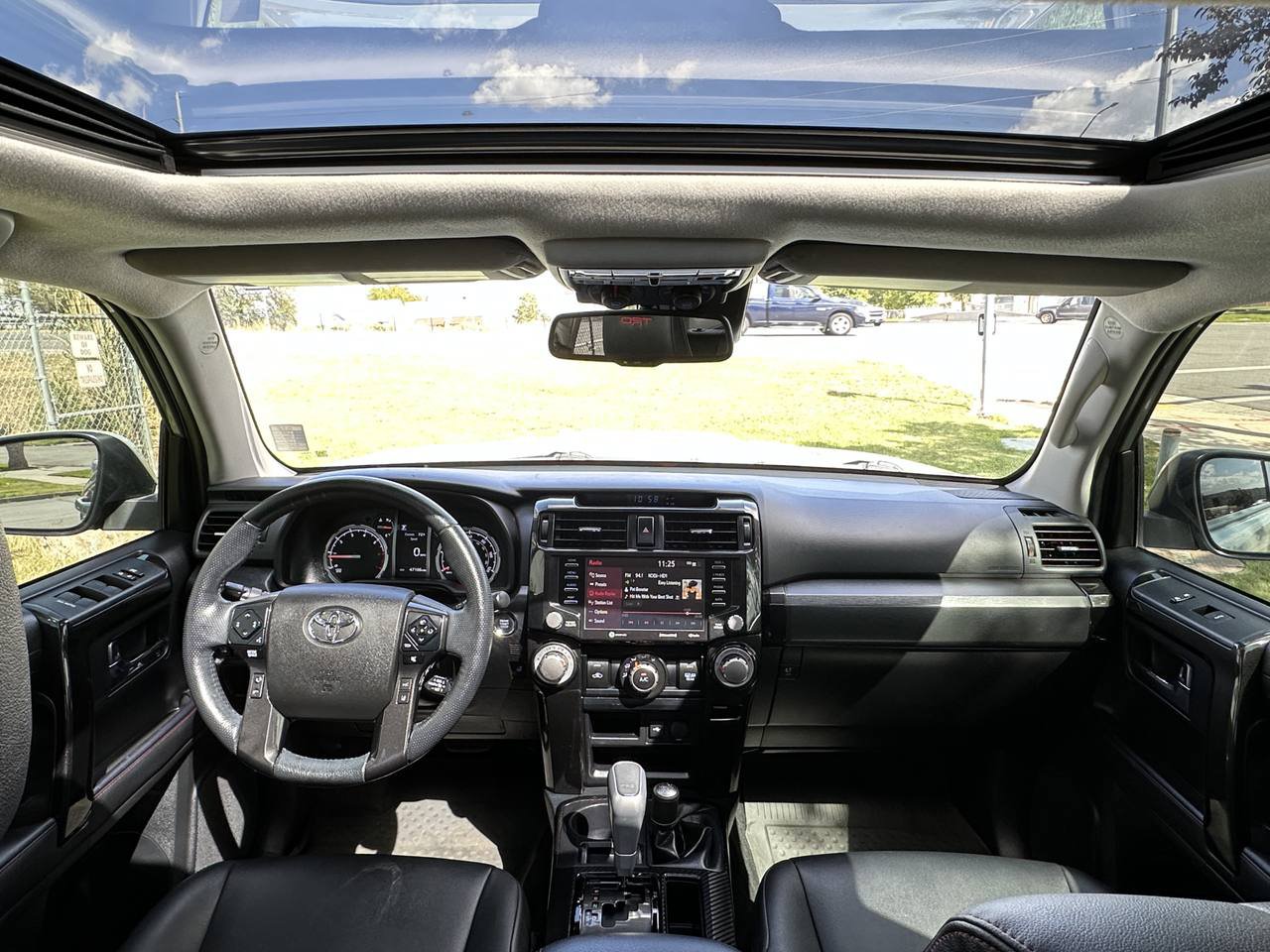 Used 2023 Toyota 4Runner TRD Off-Road Premium w/ Off Road Premium Plus Package AWD/4WD image 29