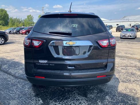 Used 2017 Chevrolet Traverse LT w/ Style and Technology Package AWD/4WD image 4