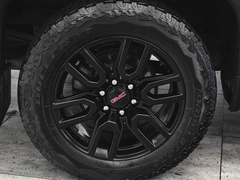 Used 2024 GMC Sierra 1500 Elevation image 7