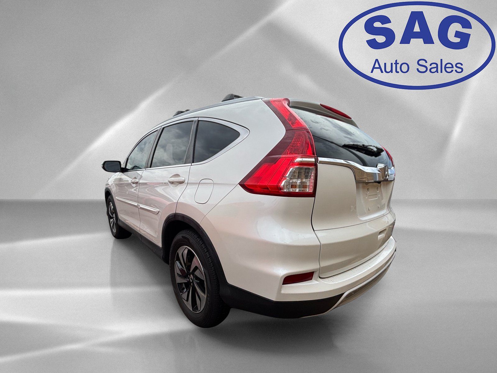 Used 2015 Honda CR-V Touring image 4