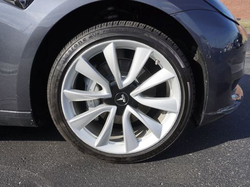 Used 2018 Tesla Model 3 Long Range image 32