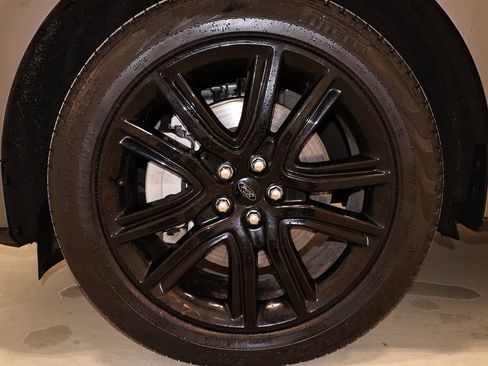 Certified 2023 Ford Edge ST-Line image 42