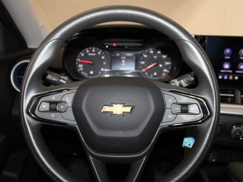 Used 2024 Chevrolet Trax LS FWD image 24