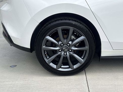 Used 2019 MAZDA MAZDA3 Hatchback FWD image 8