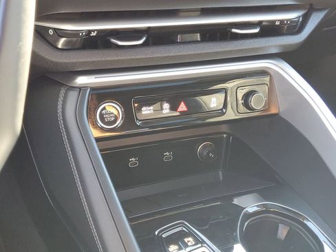 Used 2025 Audi Q5 Premium Plus w/ Premium Plus image 30