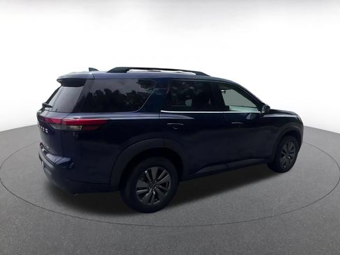 Used 2025 Nissan Pathfinder SV AWD/4WD image 14