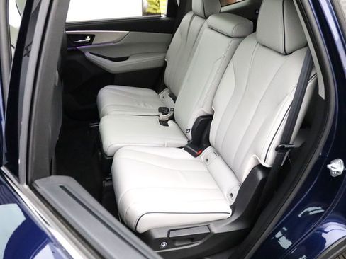 Used 2024 Acura MDX SH-AWD w/ Advance Package image 10