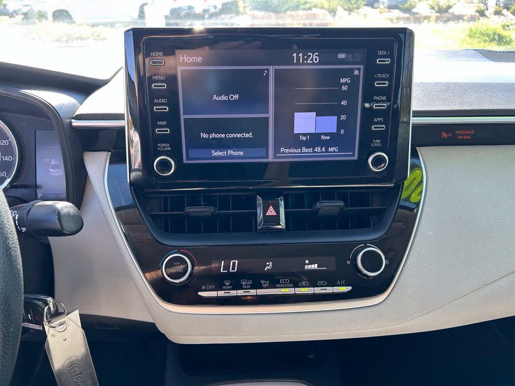 Used 2020 Toyota Corolla LE FWD image 19