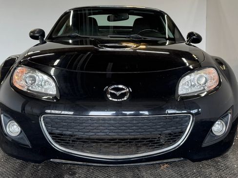Used 2010 MAZDA MX-5 Miata Touring w/ Suspension Pkg image 3