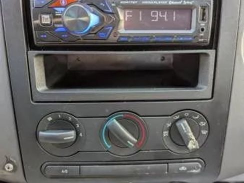 Used 2007 Ford F150 XL RWD image 3