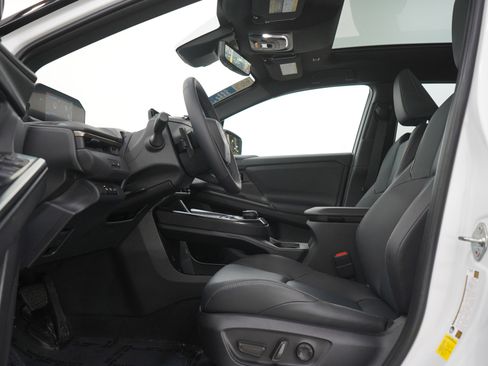 Used 2026 Toyota bZ AWD/4WD image 24