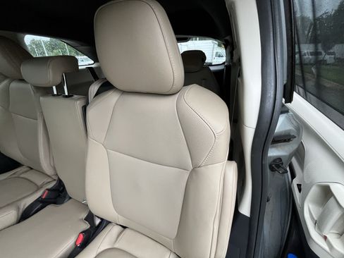 Used 2021 Toyota Sienna XLE FWD image 30