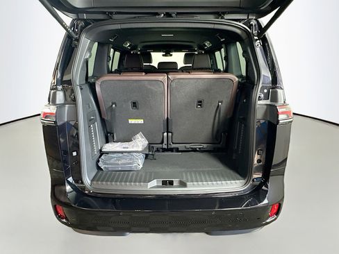 New 2025 Volkswagen ID. Buzz Pro S image 25