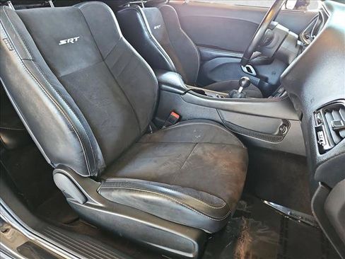 Used 2016 Dodge Challenger SRT w/ Technology Group RWD image 18