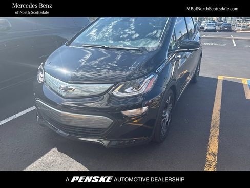 Used 2019 Chevrolet Bolt Premier w/ Infotainment Package FWD image 1