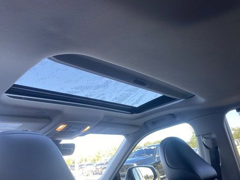 Used 2023 Toyota Highlander XSE image 21