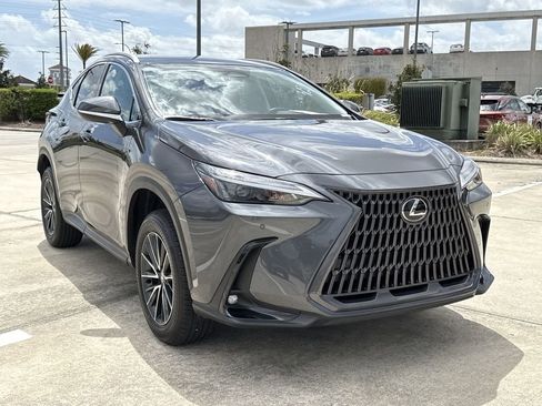 Used 2025 Lexus NX 250 FWD w/ Accessory Package (Z1) image 12