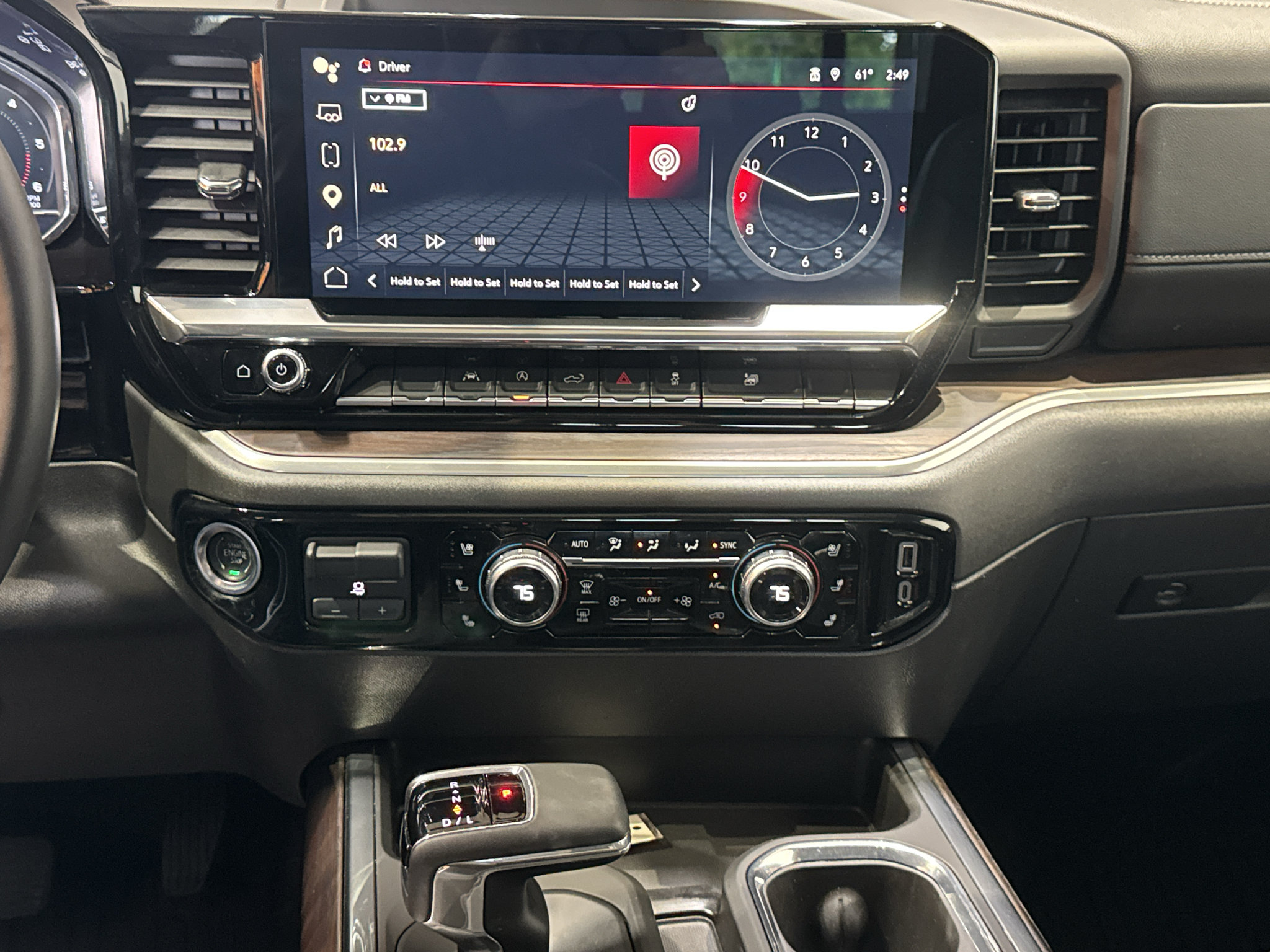 Used 2025 GMC Sierra 1500 SLT w/ SLT Premium Package AWD/4WD image 31