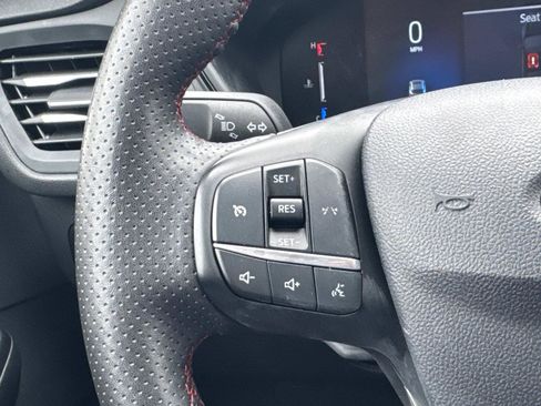 Used 2025 Ford Escape ST-Line Select AWD/4WD image 17
