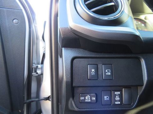 Certified 2020 Toyota Tacoma TRD Off-Road w/ TRD Premium Off Road Package image 36