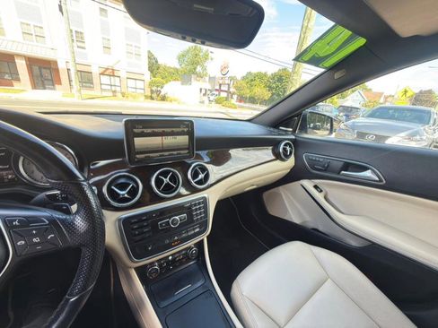 Used 2014 Mercedes-Benz CLA 250 image 20