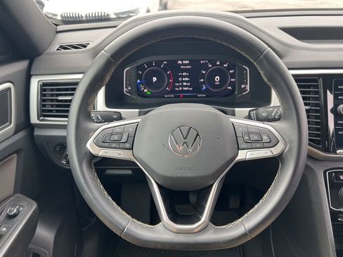 Used 2023 Volkswagen Atlas Cross Sport SE image 15