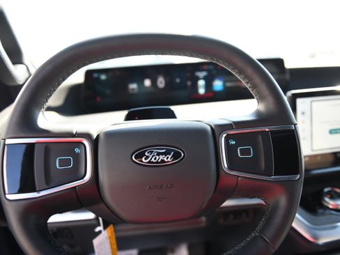 New 2026 Ford Expedition Tremor image 34