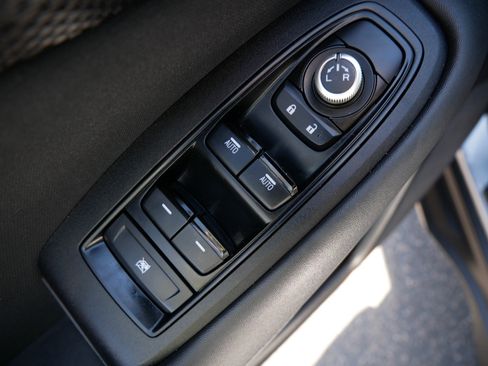 Certified 2025 Subaru Outback Premium AWD/4WD image 19