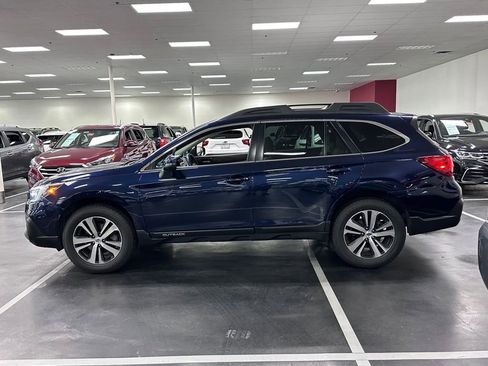 Used 2018 Subaru Outback 3.6R Limited image 4