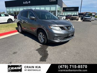 Used 2016 Nissan Rogue SV