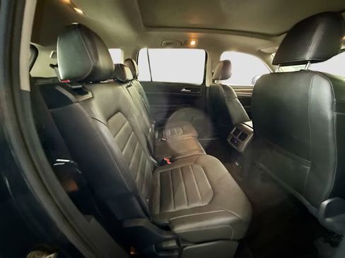 Used 2018 Volkswagen Atlas SEL Premium image 30