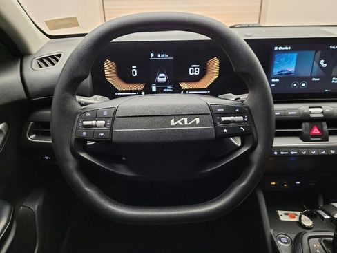 Used 2025 Kia K4 FWD image 22