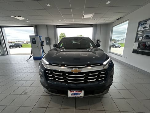 New 2027 Chevrolet Equinox LT FWD image 5